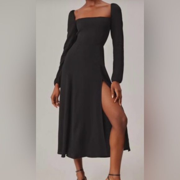 Reformation dress - Picture 1 of 8
